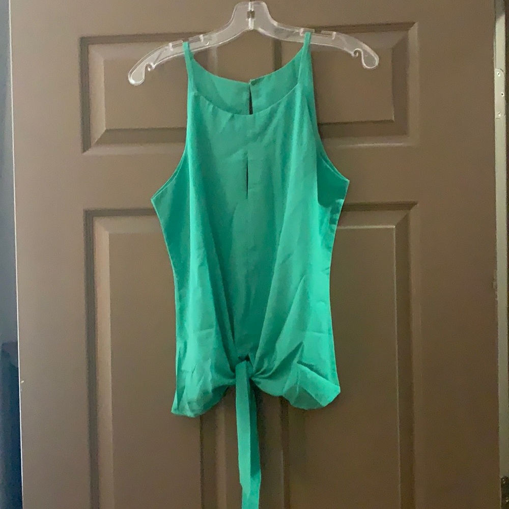 Topstype green halter top. Size S.
